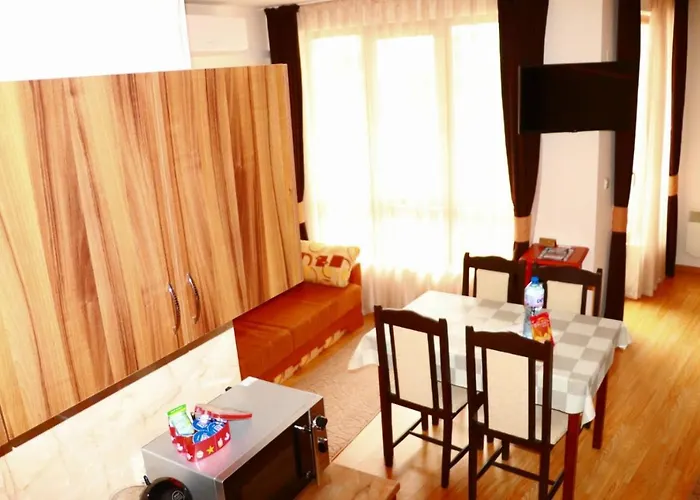 Pirin Palace * Banszko